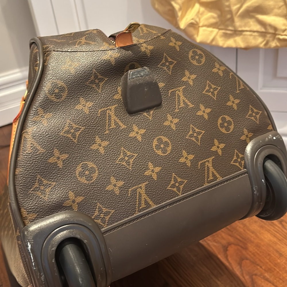 Louis Vuitton Monogram Eole 50 - Picture 14 of 16